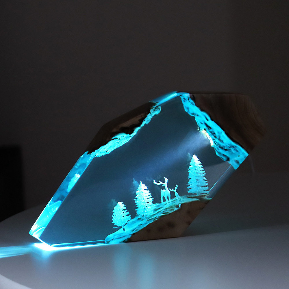 Resin Art Baby - Waldfee-Hirsch-Tischdekoration, personalisiertes, leuchtendes Ornament, versunkenes Schiff,